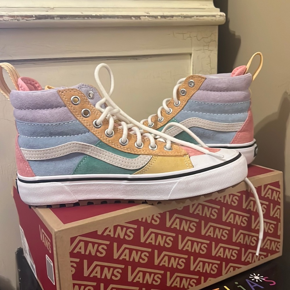 NEVER WORN - vans sk8-hi mite 2.0 Dx pastel multicolored high top shoes sz 7.5